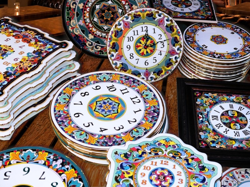 Часы с маятником