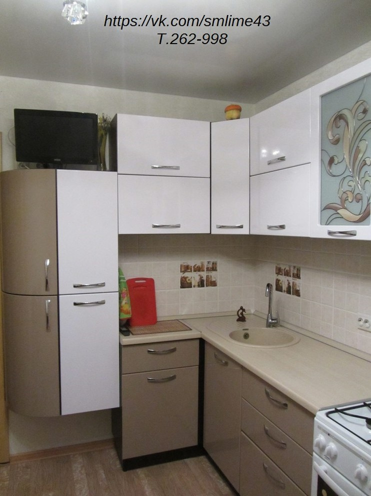 Кухни по индивидуальным заказам