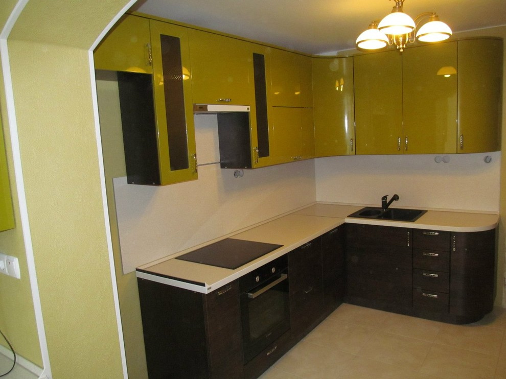 Кухни по индивидуальным заказам