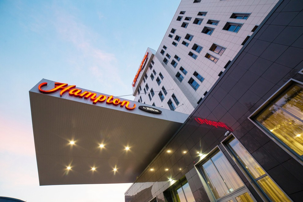 Отель Hampton by Hilton