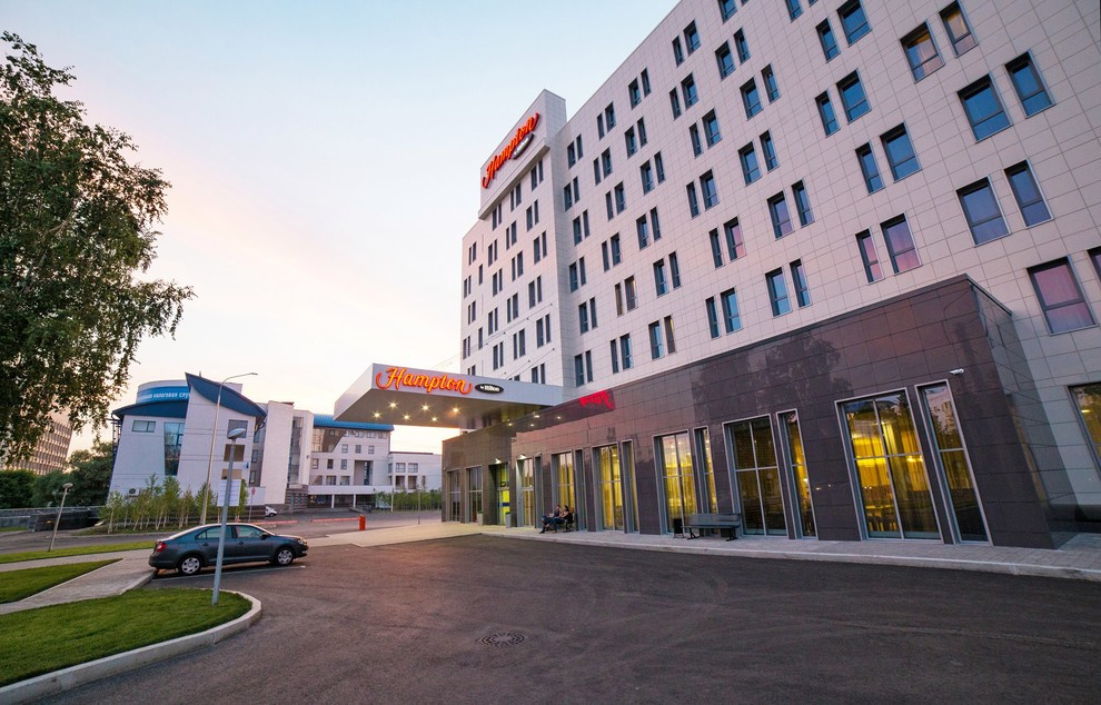 Отель Hampton by Hilton