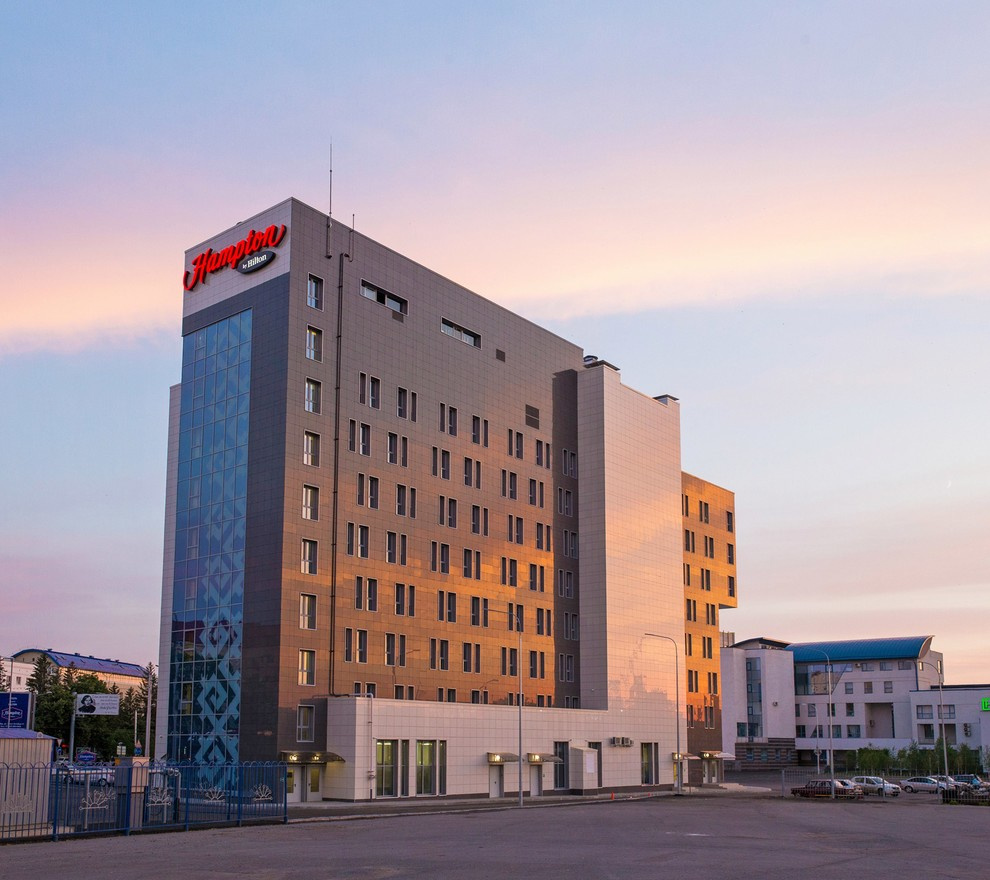 Отель Hampton by Hilton