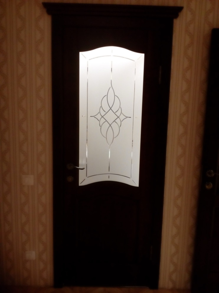 Установленные двери