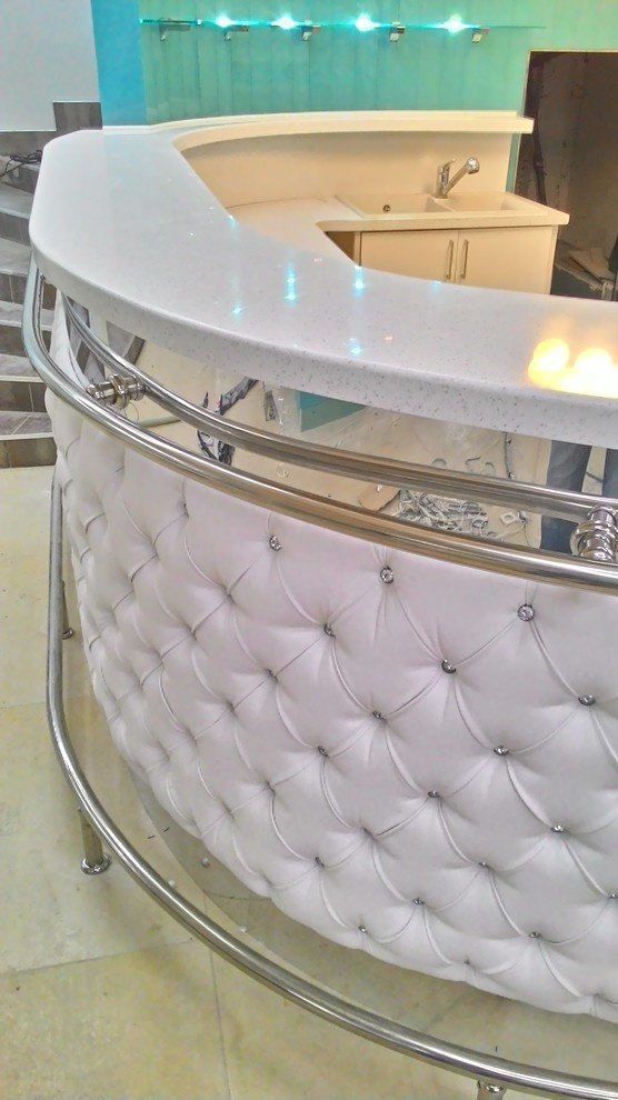 Барная стойка в ресторане