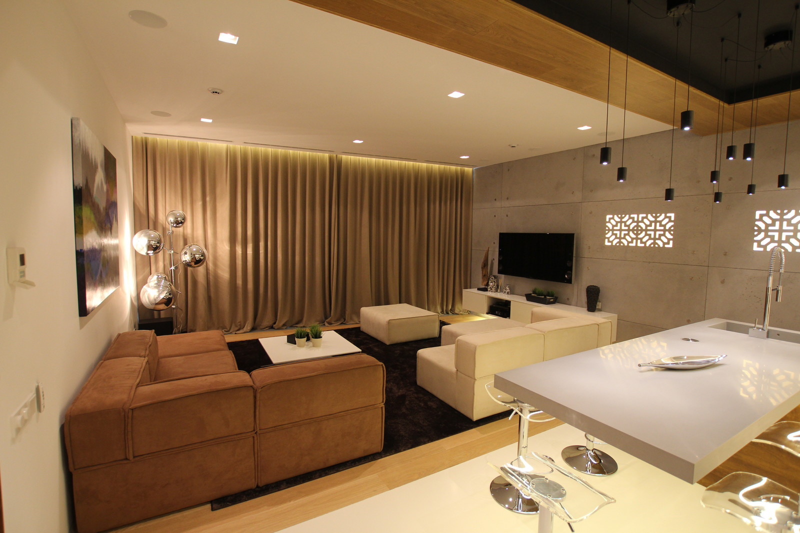 Умная квартира на цветном