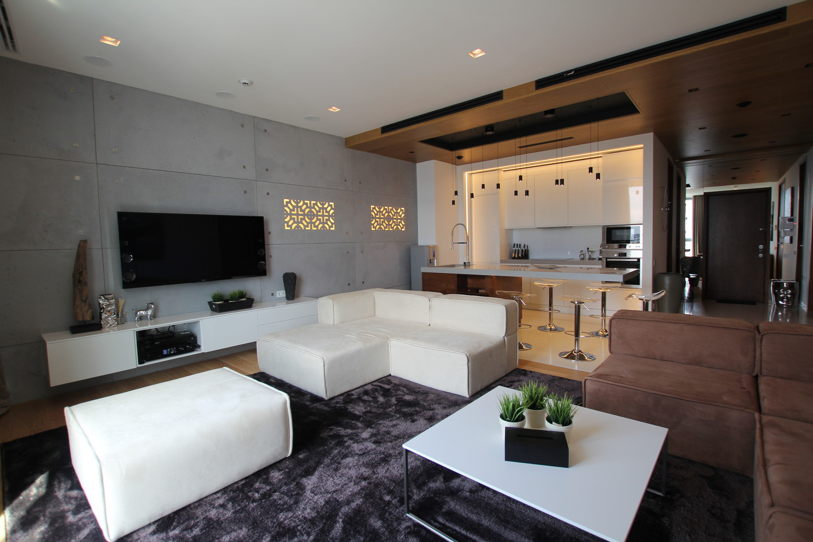 Умная квартира на цветном