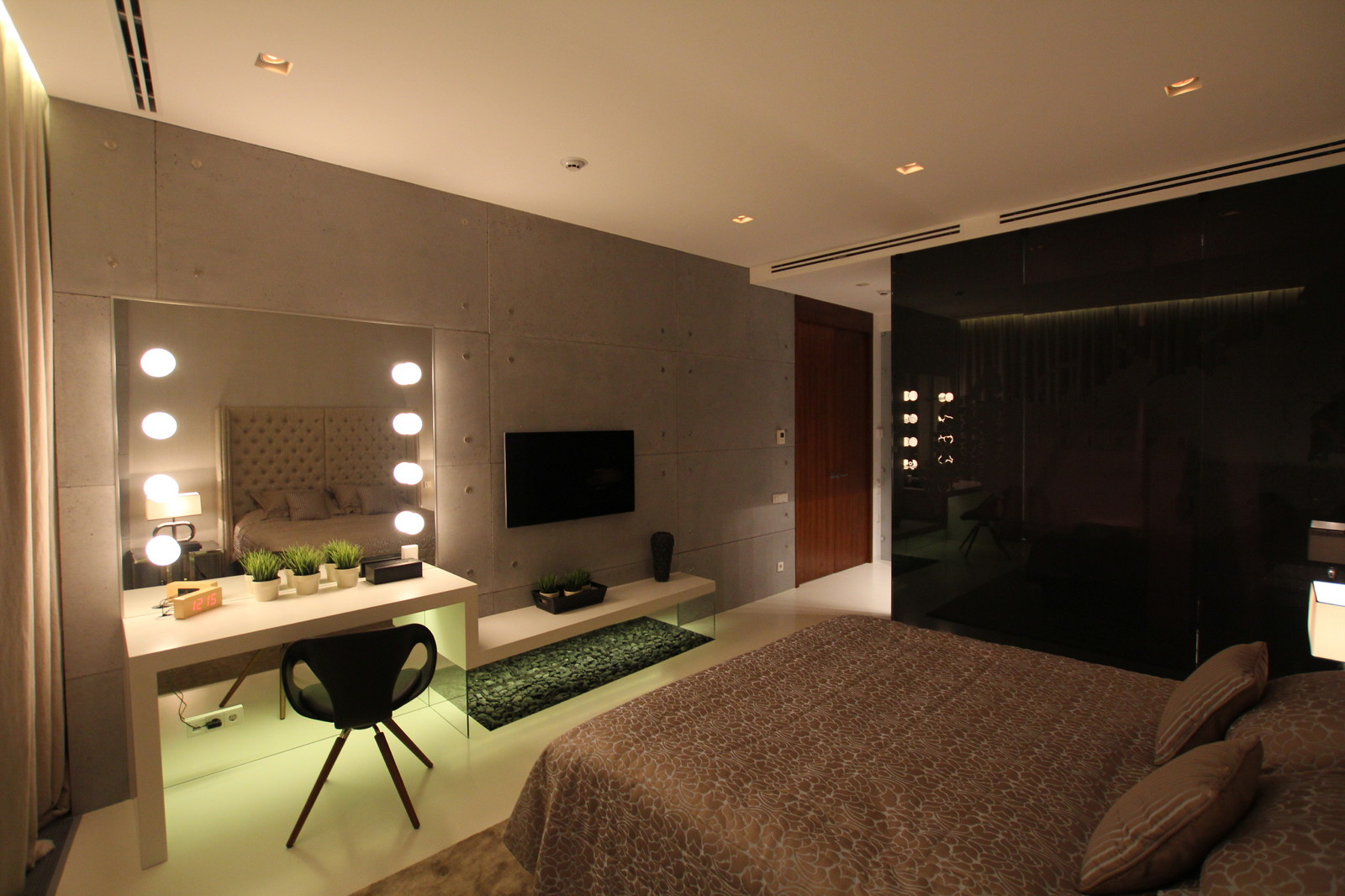 Умная квартира на цветном