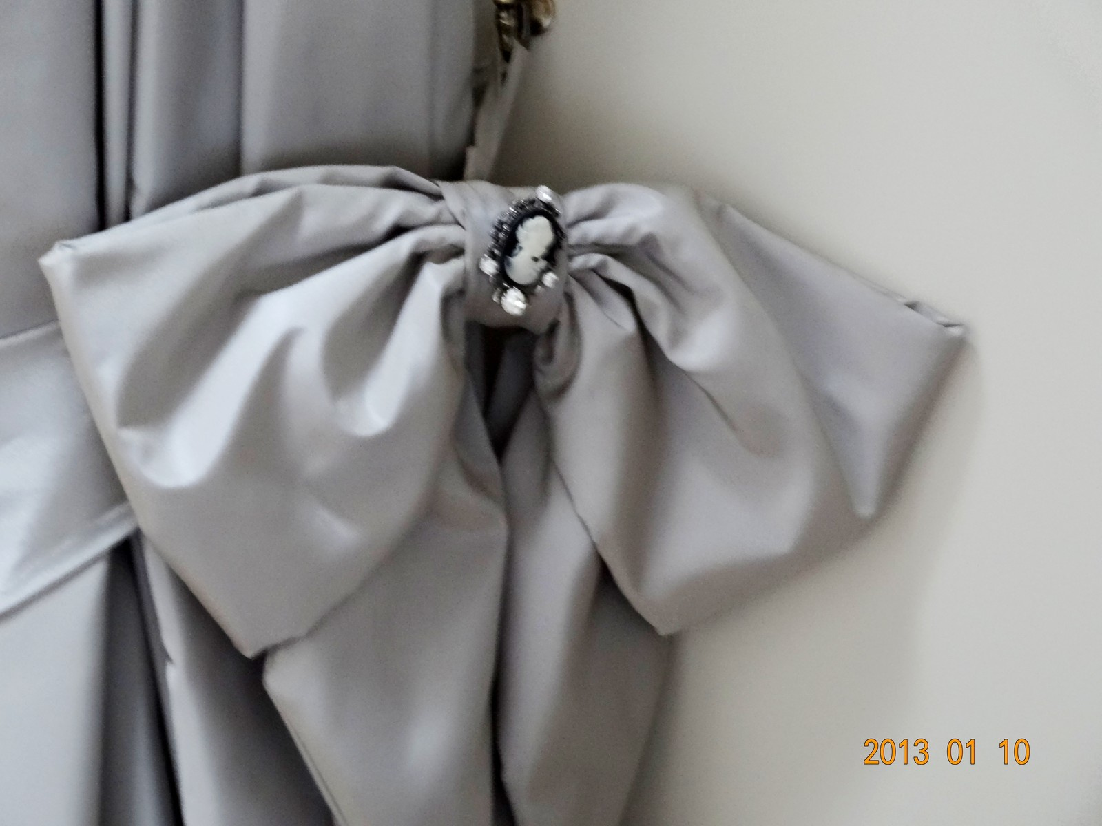 Обложка проекта: Дизайнерские подхваты для штор