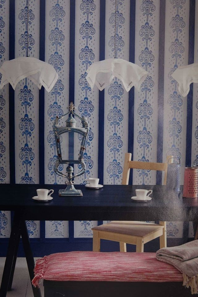 Стена в гостинной.