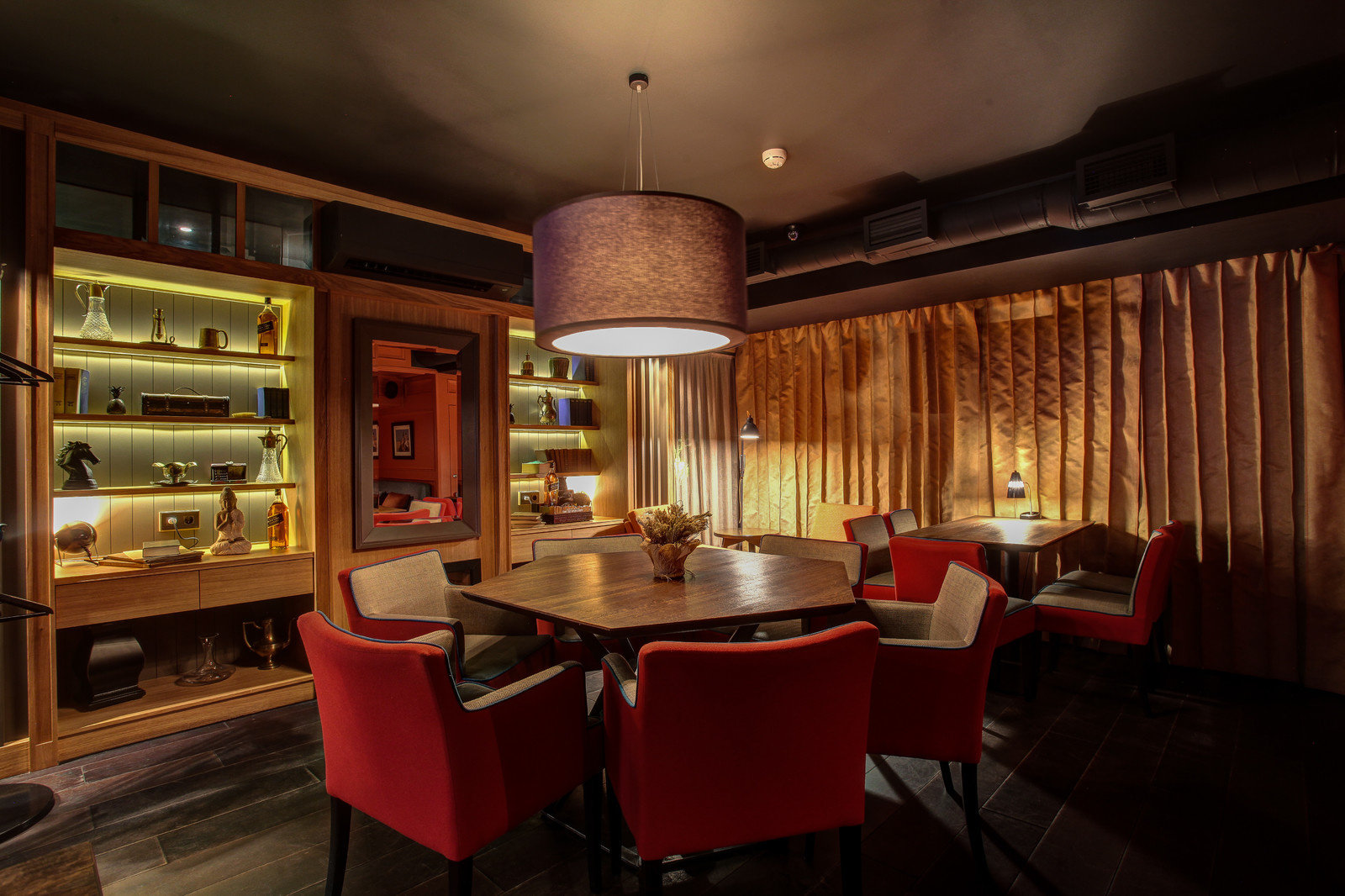 GEOGRAPHIA restaurant