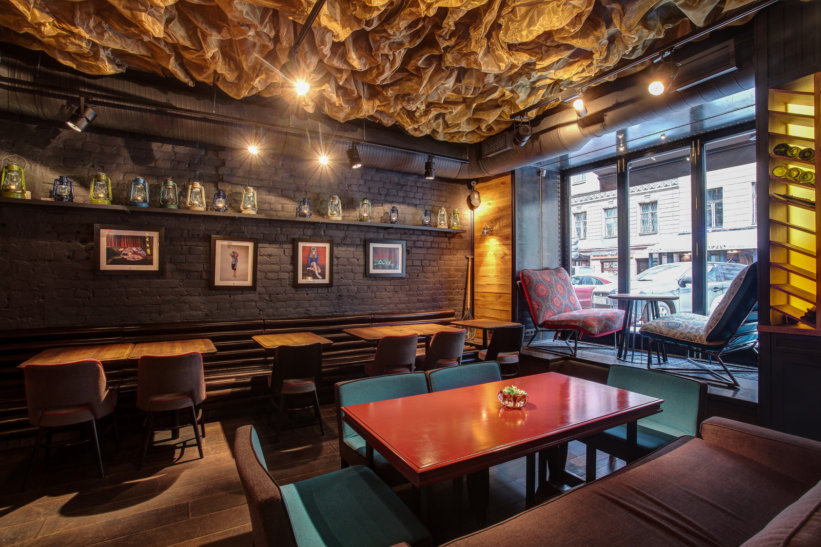 GEOGRAPHIA restaurant
