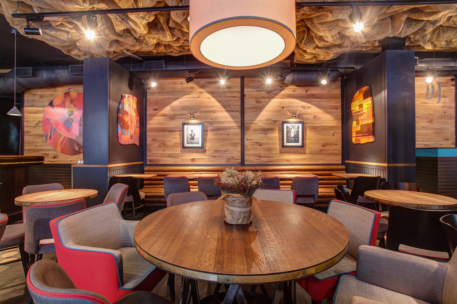 GEOGRAPHIA restaurant