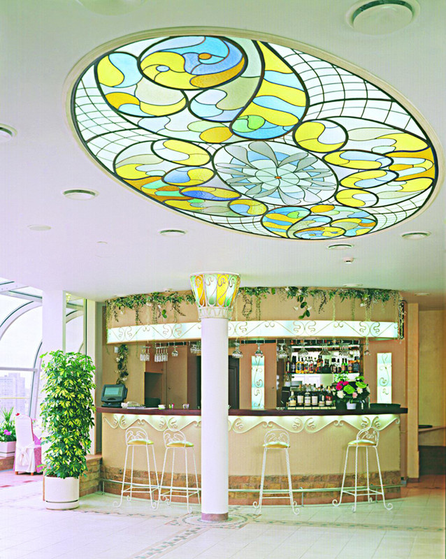 Ресторан "Зимний Сад" в гостинице  "Золотое Кольцо" на Смоленской пл. (ранее гос