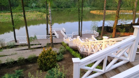 Озеленение и благоустройство участка.