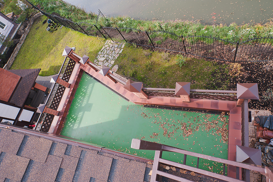 Дом на озере