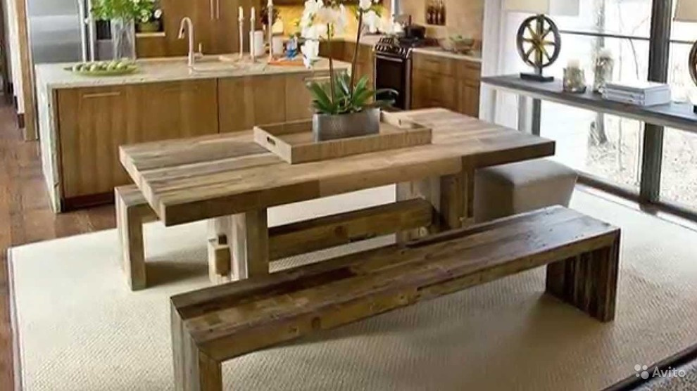 Столы (мебель) из натурального дерева ценных пород