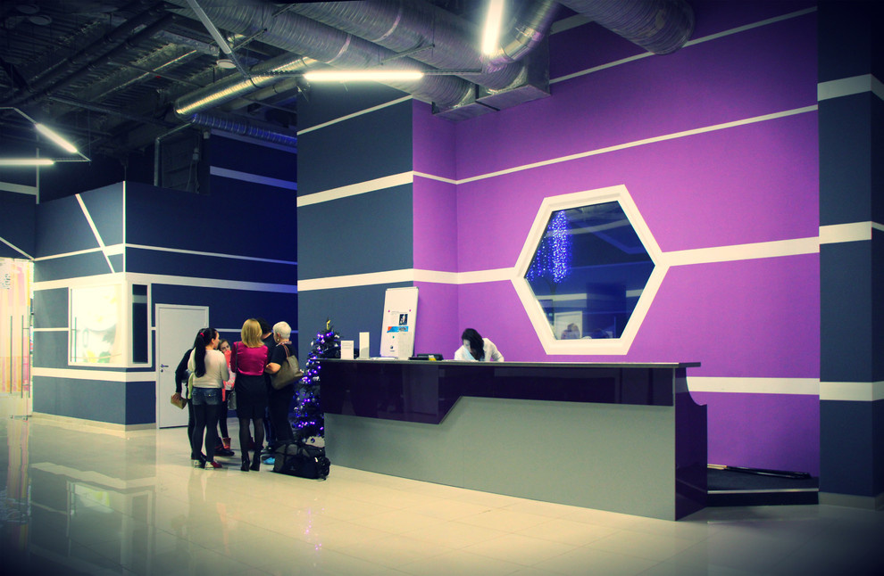 Ресепшн боулинг-клуба. Спортивно-развлекательный центр ОРИОН