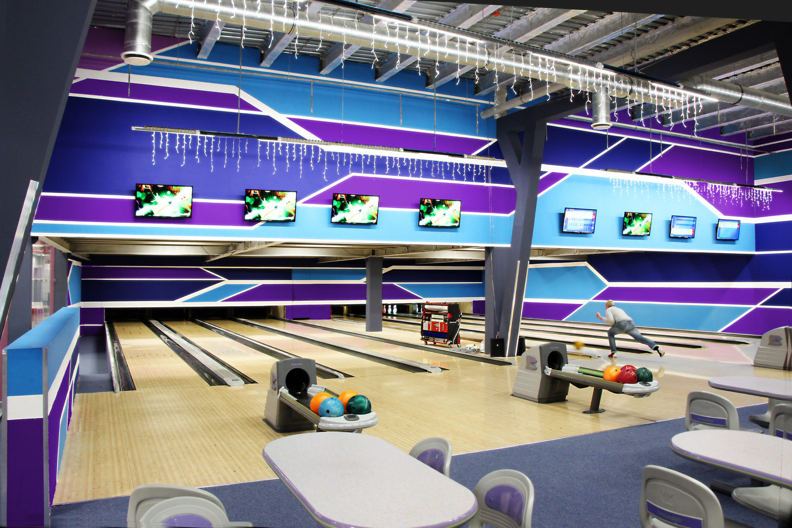 Спортивно-развлекательный центр ОРИОН, Боулинг-центр.