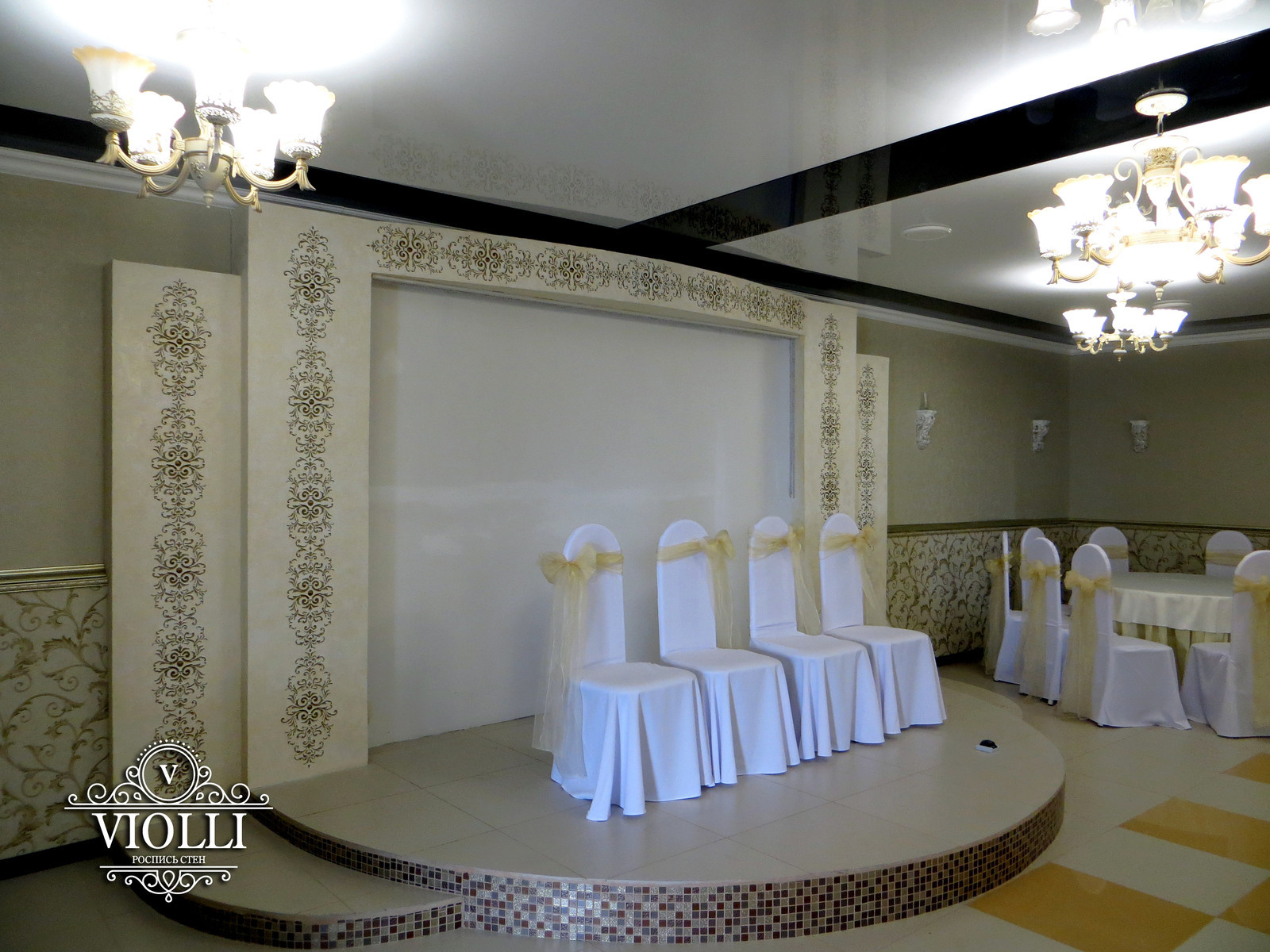 Барельеф в зале торжеств кафе "Сочи"