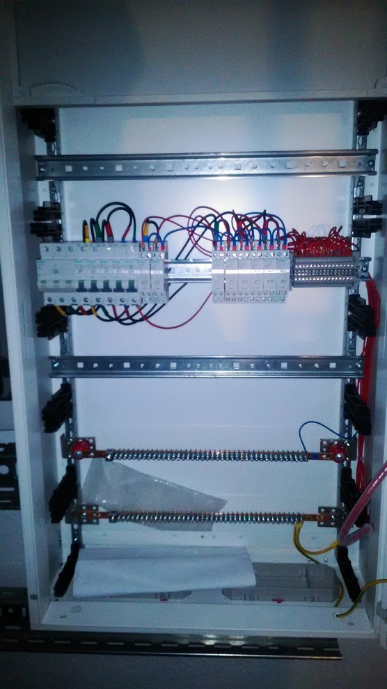 Проектирование, сборка и установка электрощитов