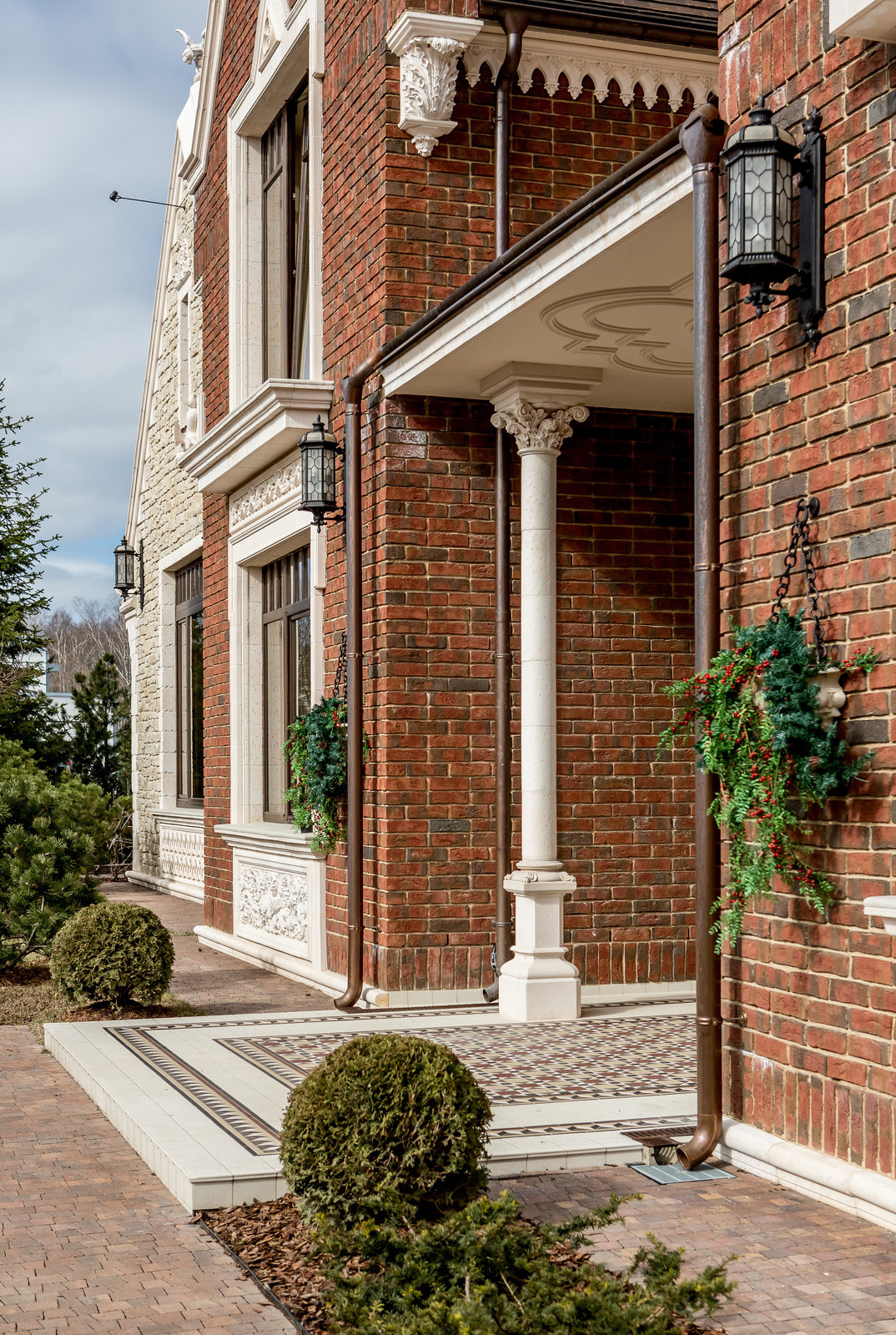 В гостях: Готика с подмосковным характером