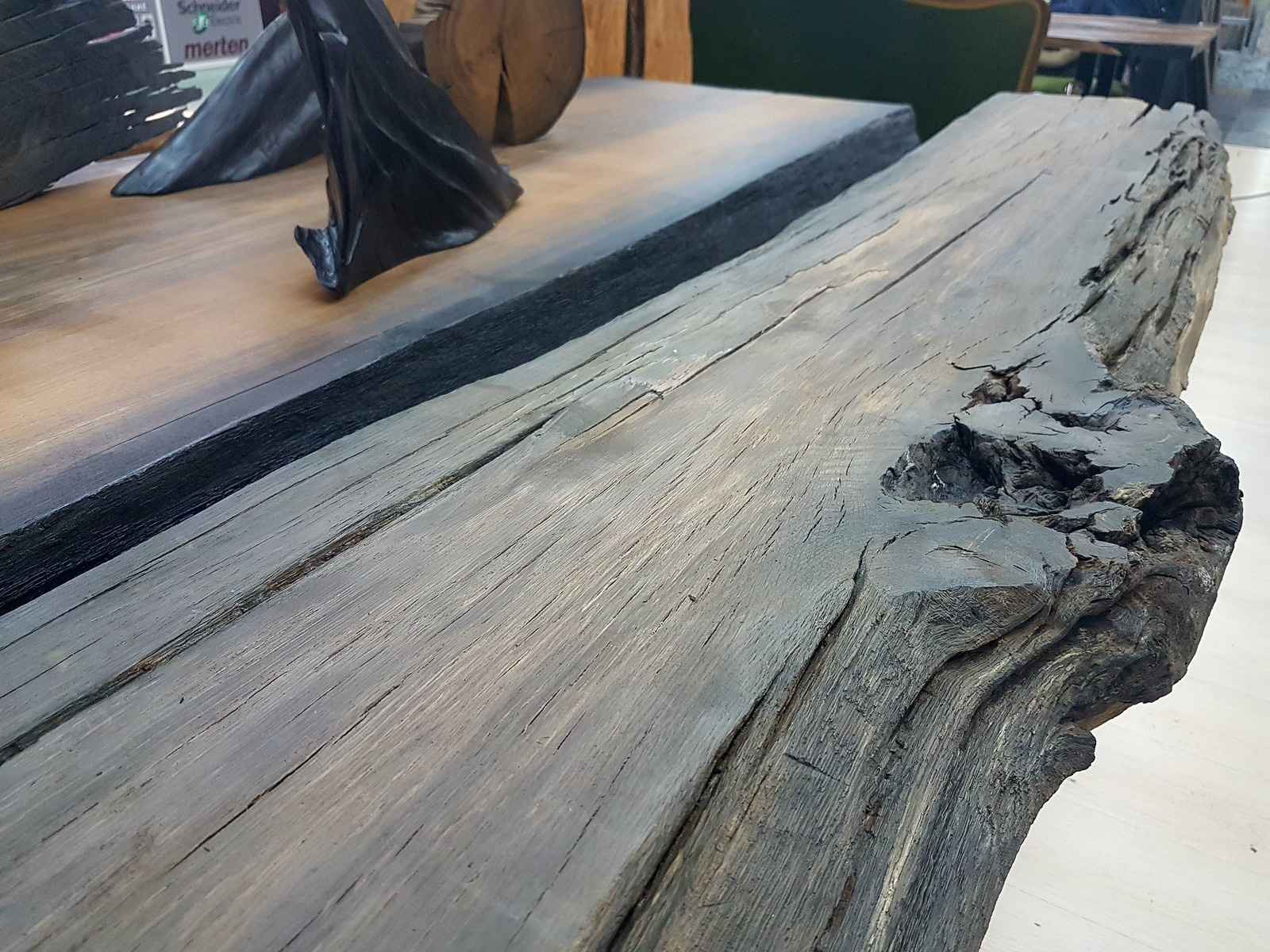 Мореный дуб bog oak