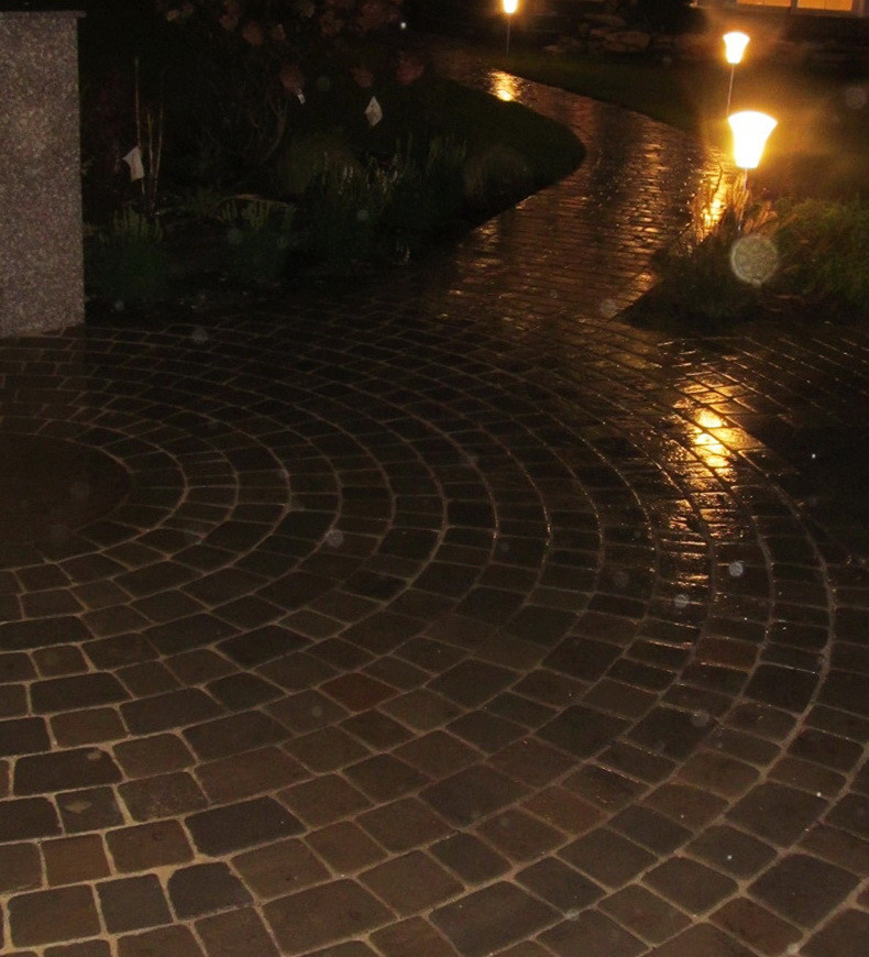 Круговое мощение из  песчанника