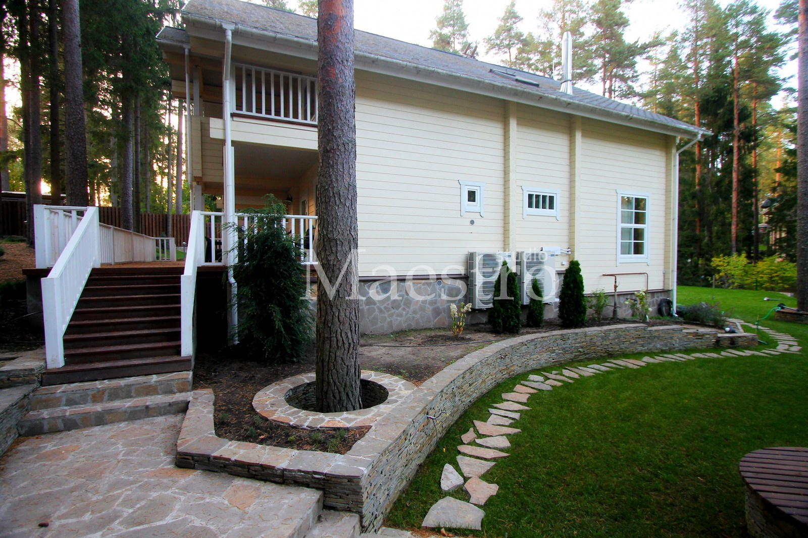 Террасы | Подпорные стены, облицованные песчаником