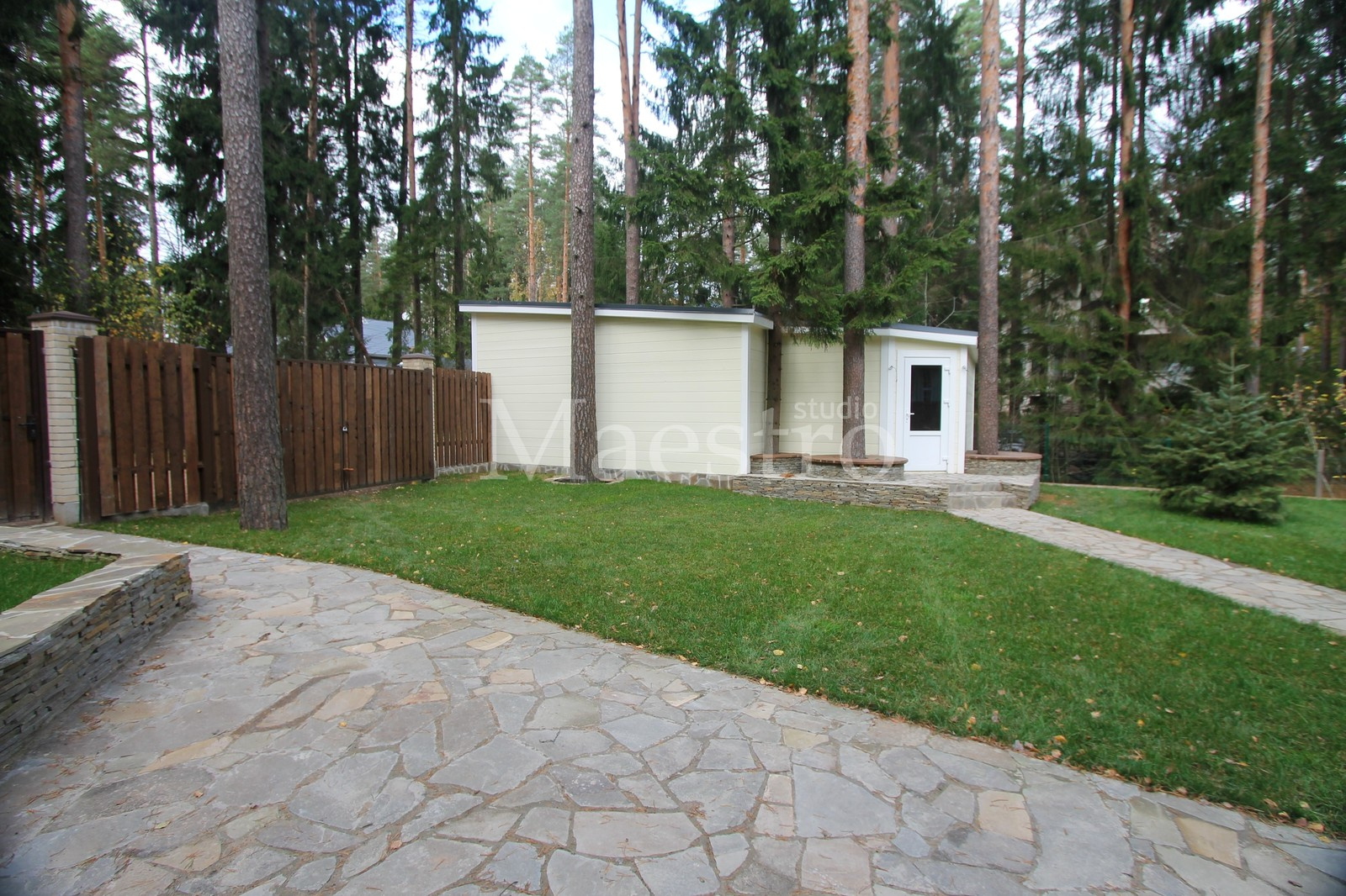 Гараж с хоз.блоком