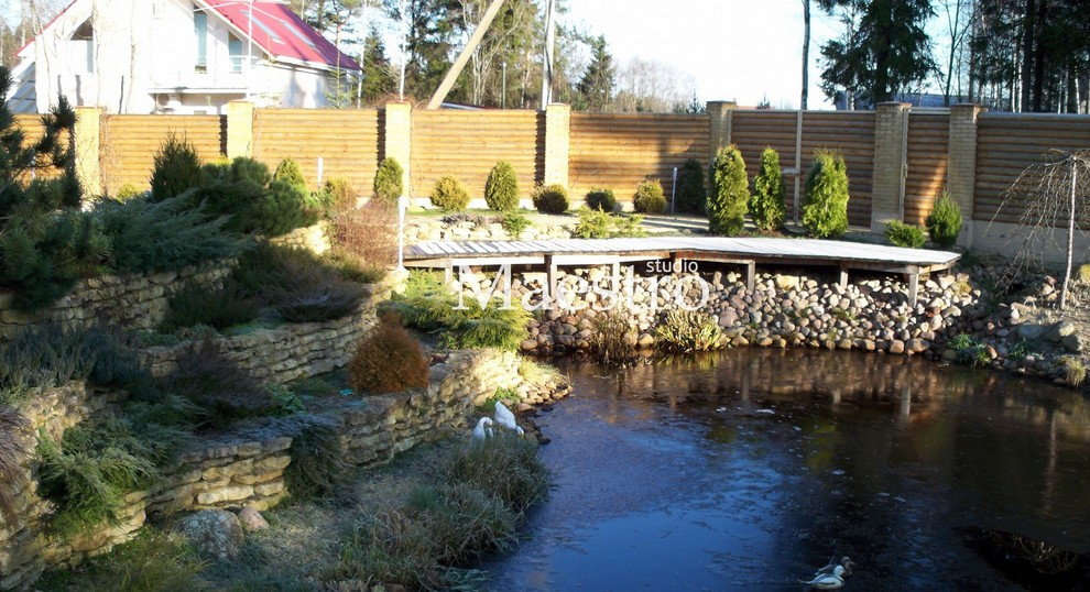 Террасы на берегу пруда | Песчаник | Скульптуры | Подмости