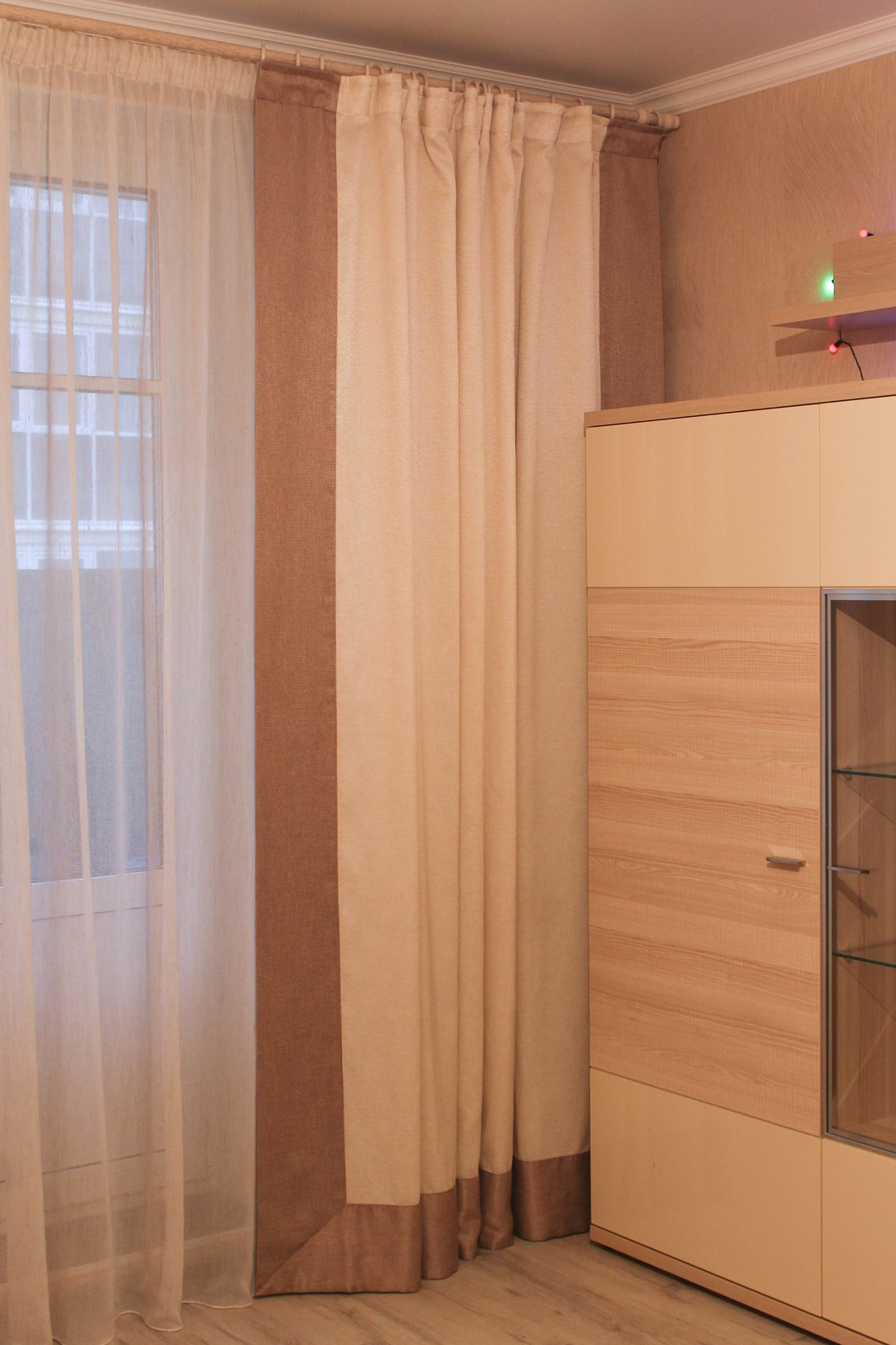 У графского пруда