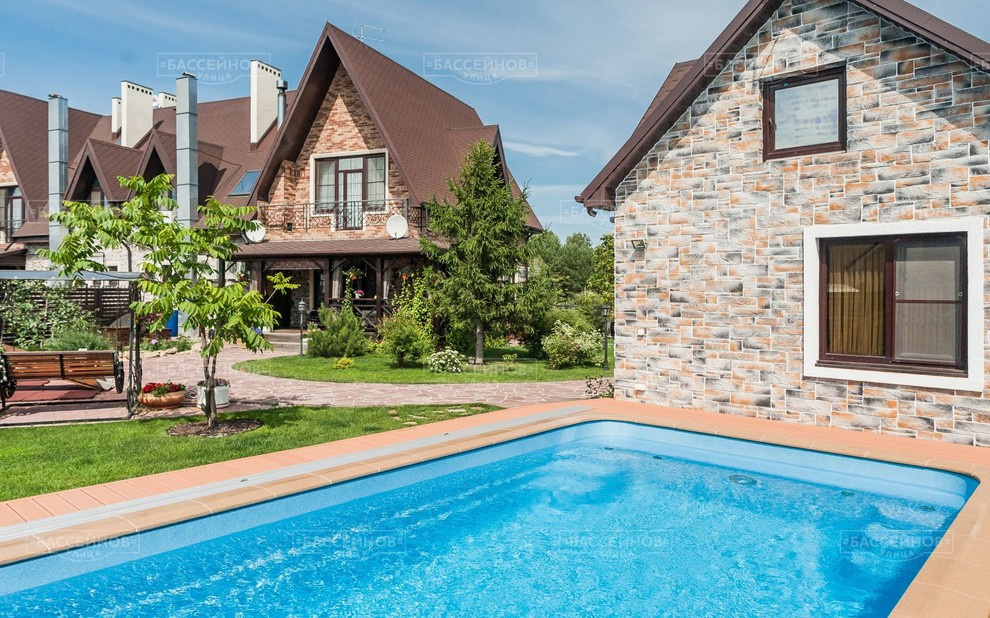 Бассейн в резиденции Благодатово