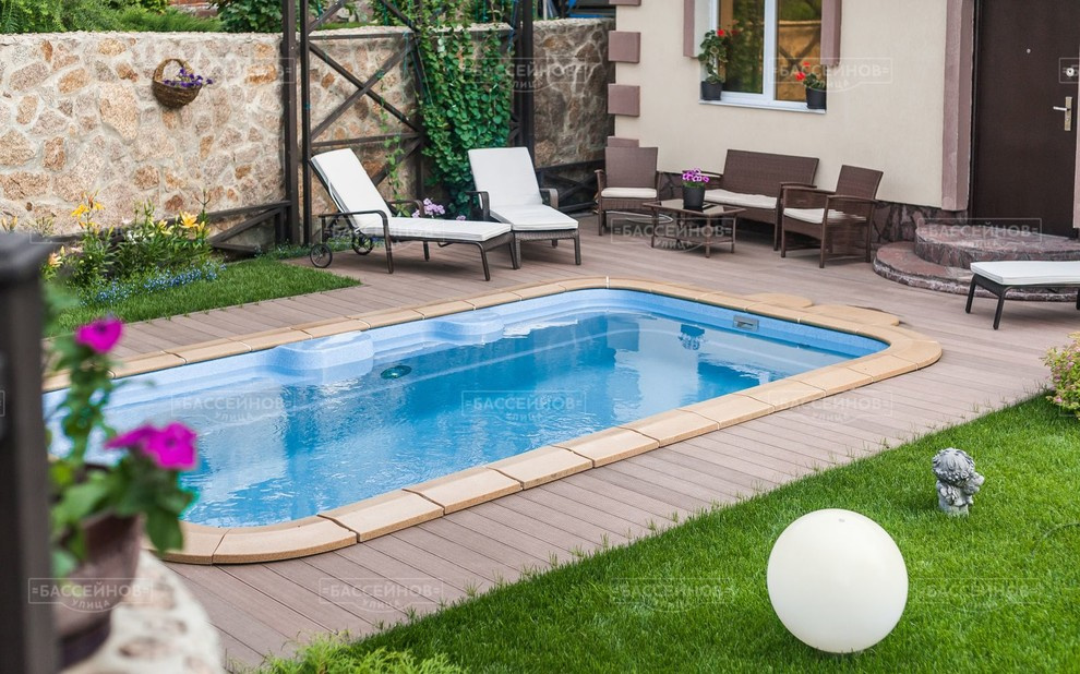 Обложка проекта: Бассейн в поселке Каштак