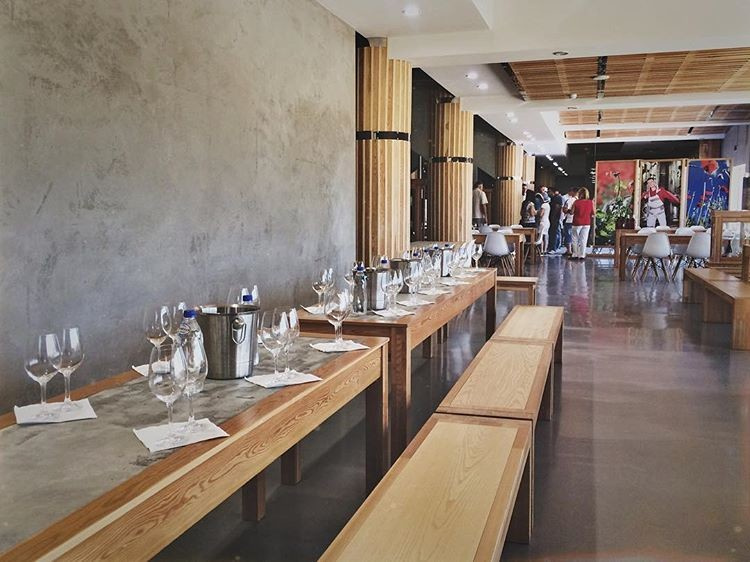 Дегустационный зал Alma Valley