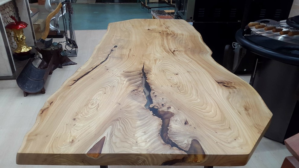Стол Live Edge Design из цельного среза, массив вяза