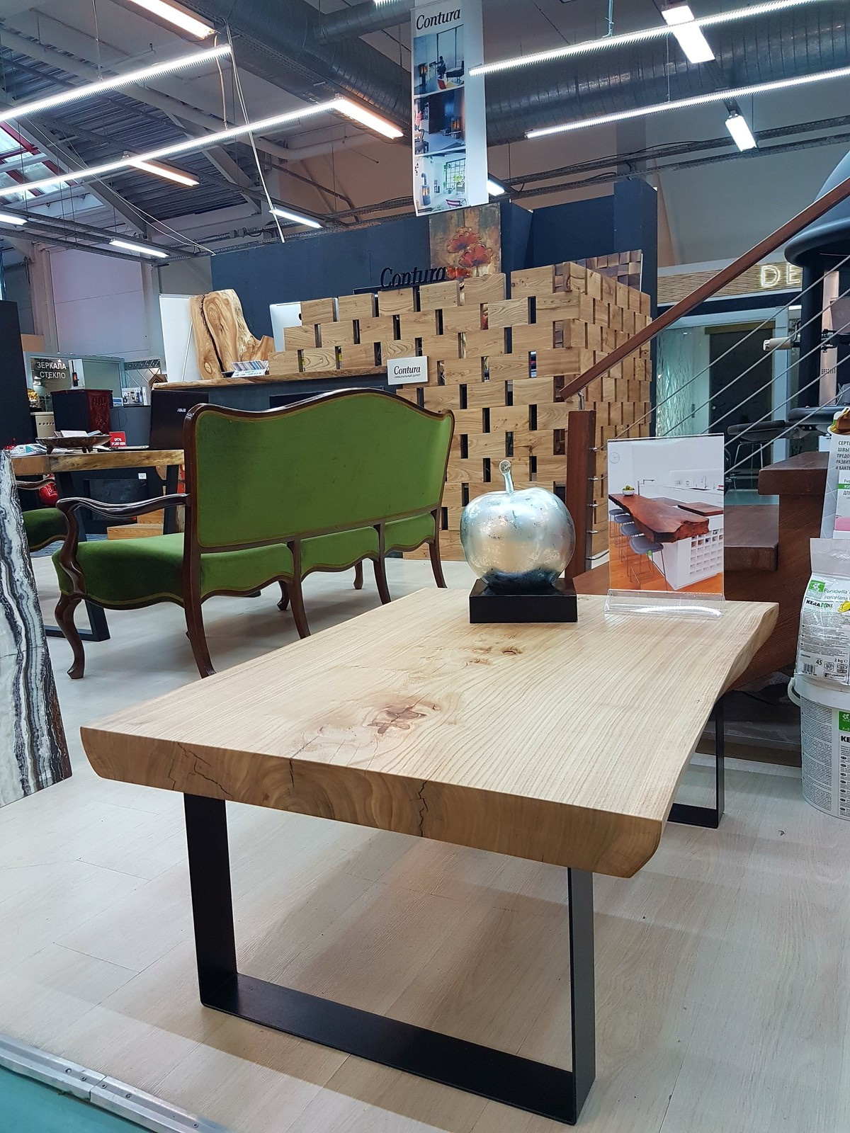 Стол журнальный Live Edge Design, массив вяза