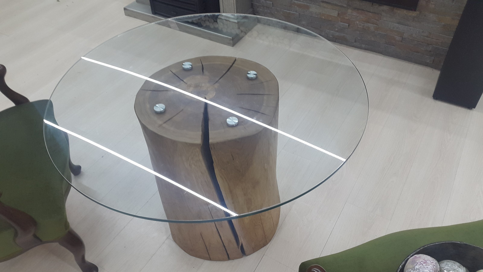 Стол журнальный, пень дуба