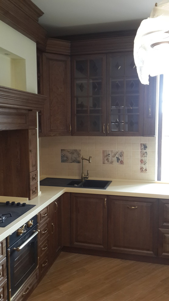 Классическая кухня с массива дуба