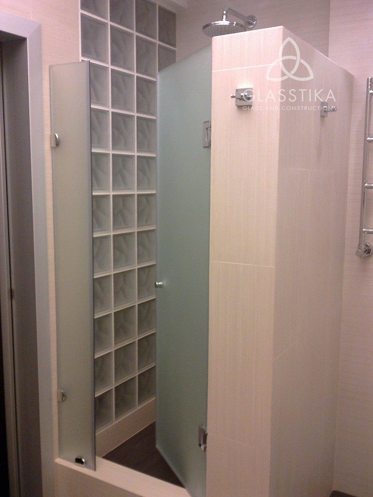 СТЕКЛЯННЕ ДУШЕВЫЕ ПЕРЕГОРОДКИ