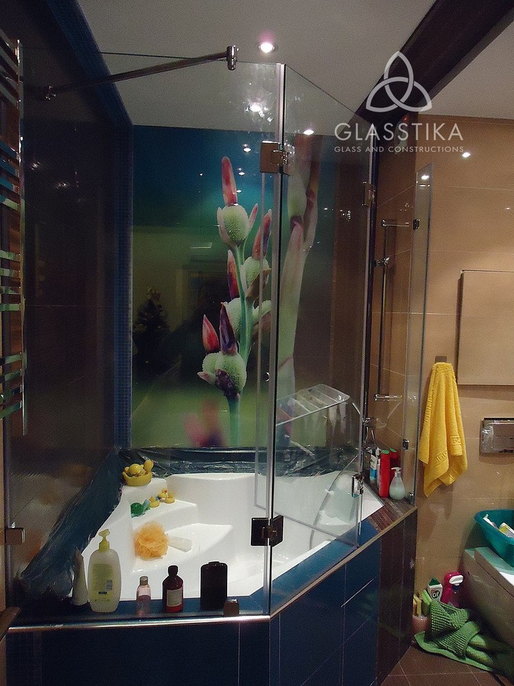 СТЕКЛЯННЕ ДУШЕВЫЕ ПЕРЕГОРОДКИ