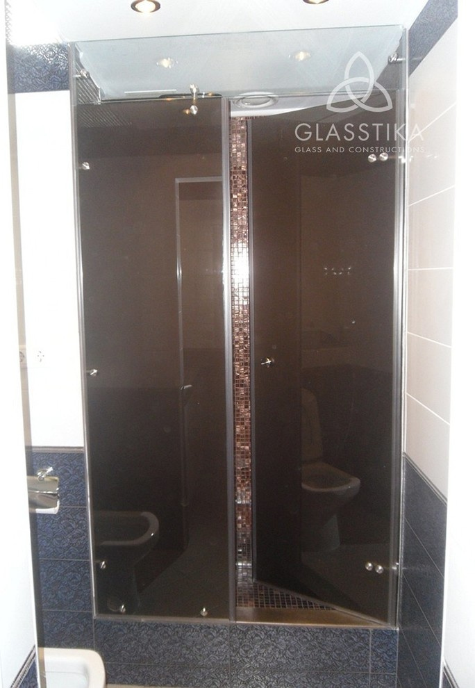 СТЕКЛЯННЕ ДУШЕВЫЕ ПЕРЕГОРОДКИ