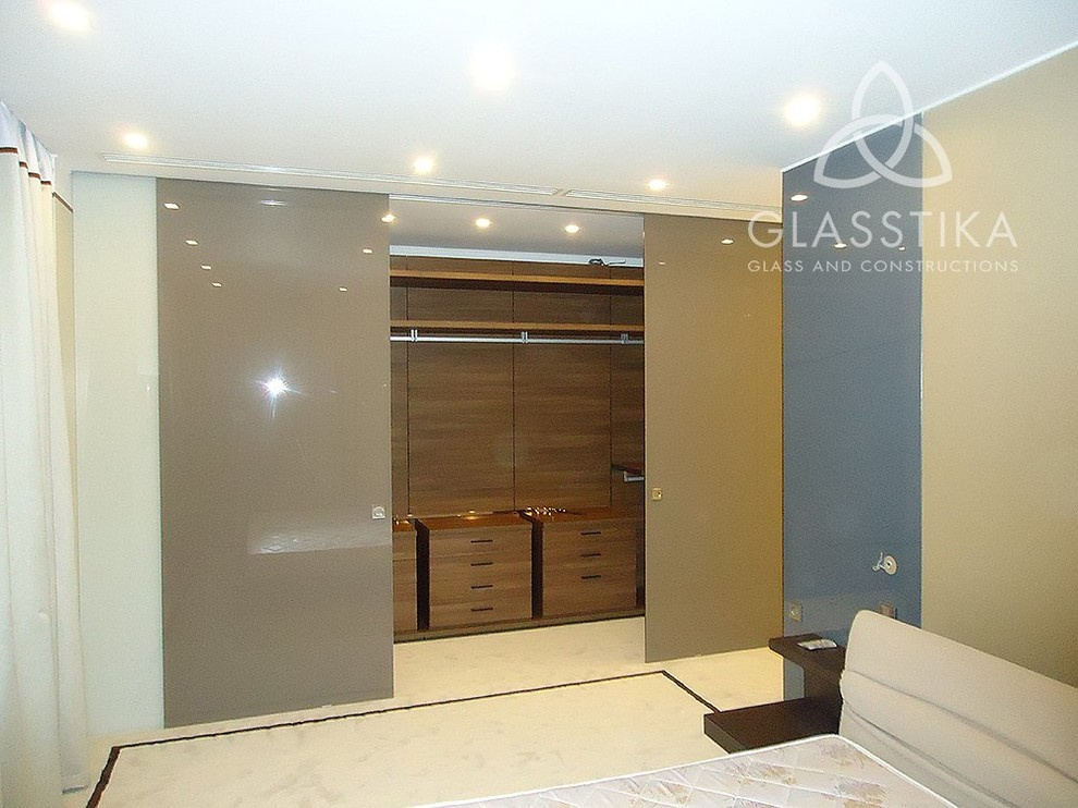 СТЕКЛЯННЫЕ ДВЕРИ