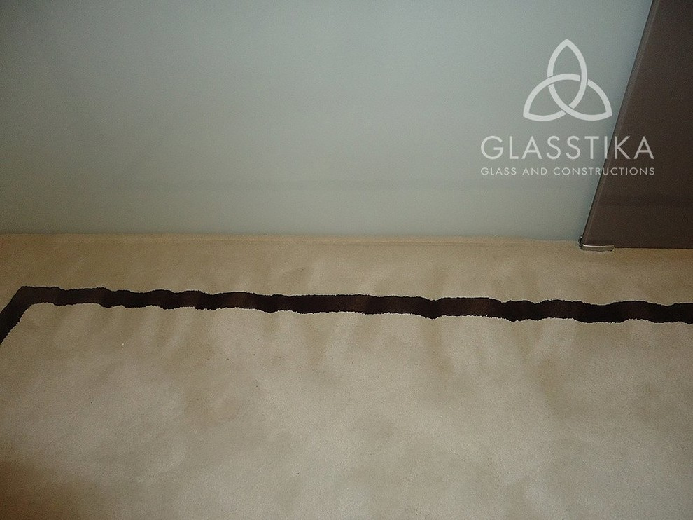 СТЕКЛЯННЫЕ ДВЕРИ