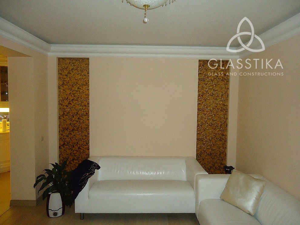 СТЕКЛЯННЫЕ ДВЕРИ