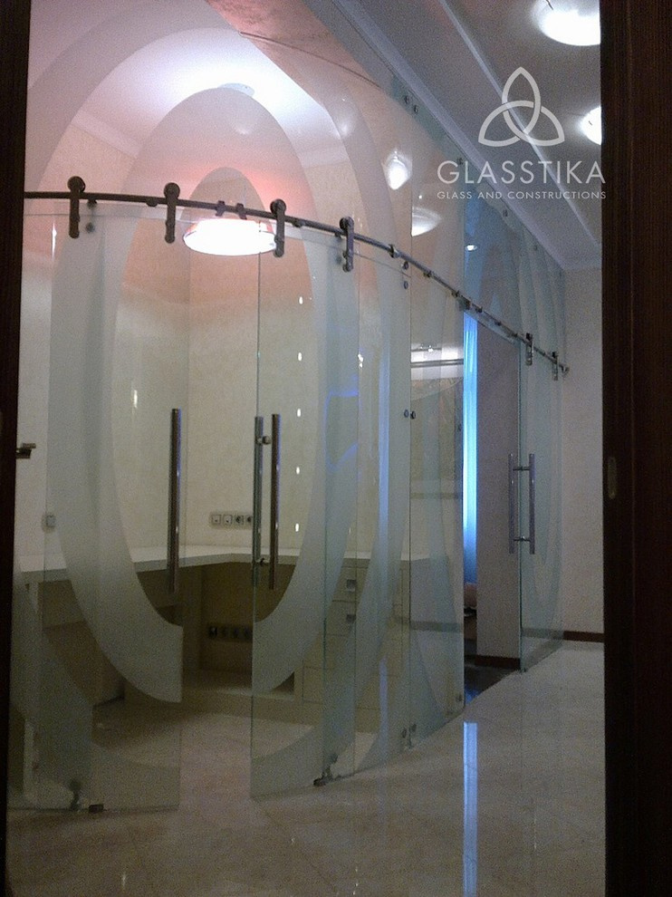 СТЕКЛЯННЫЕ ДВЕРИ