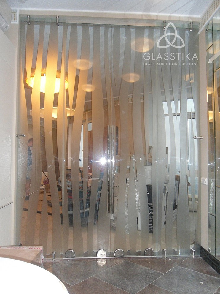 СТЕКЛЯННЫЕ ДВЕРИ