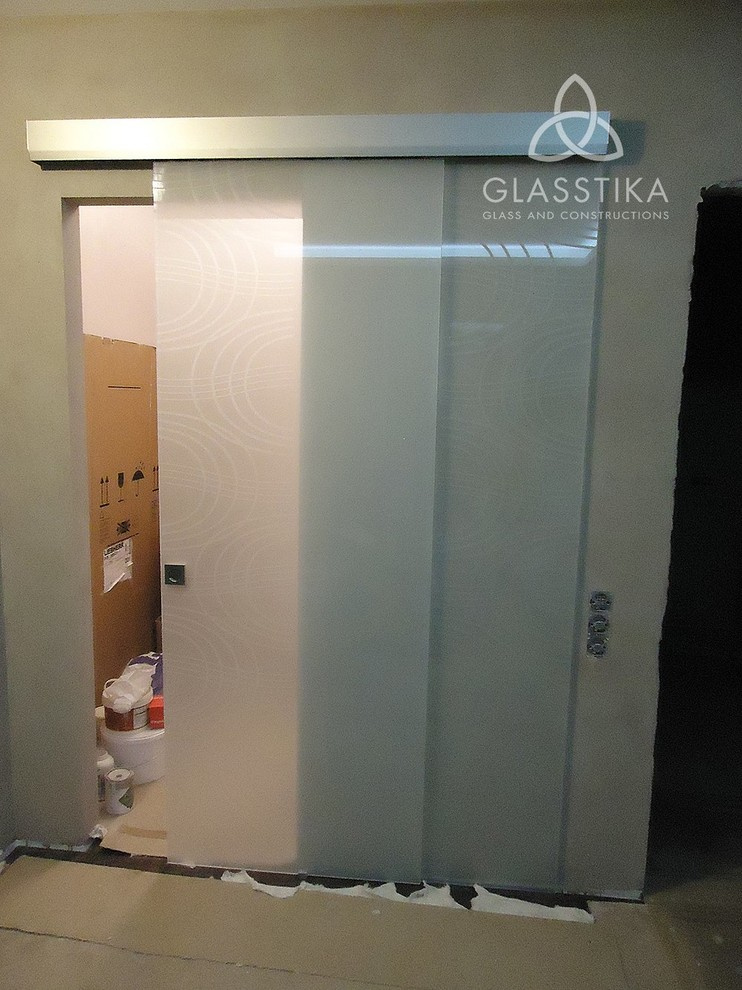 СТЕКЛЯННЫЕ ДВЕРИ