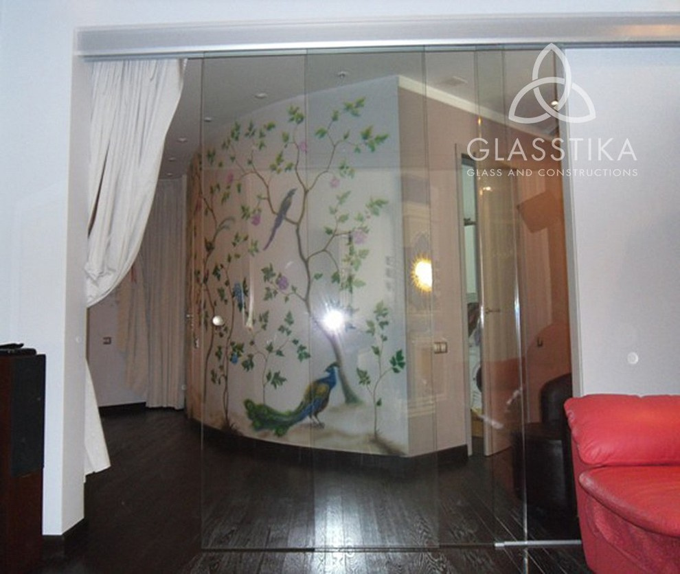 СТЕКЛЯННЫЕ ДВЕРИ