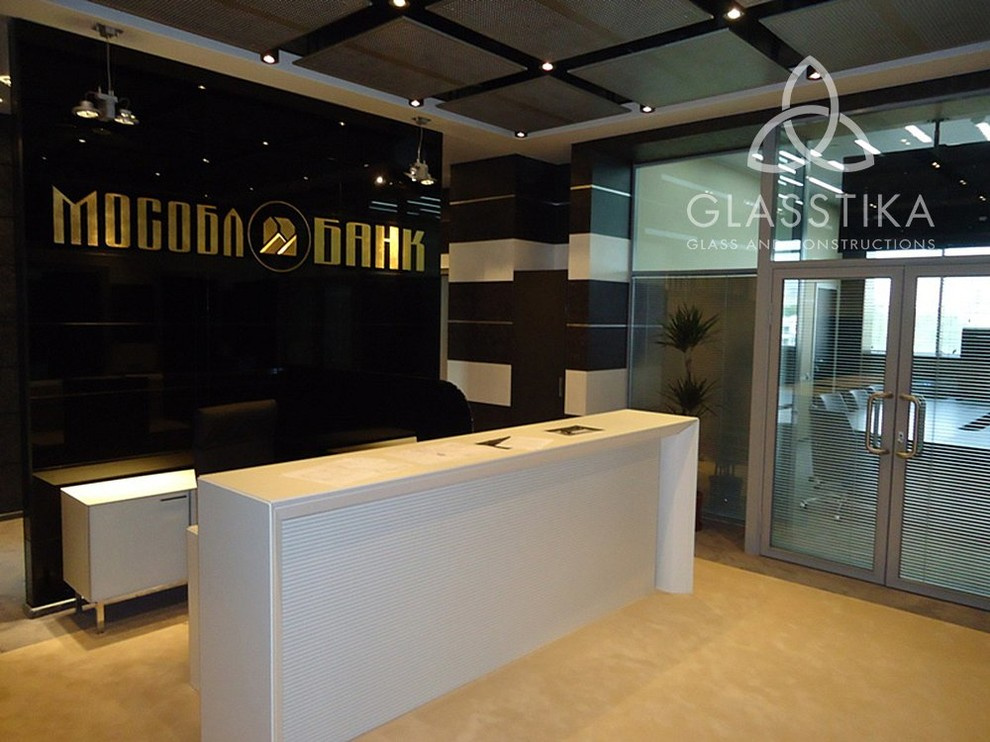 СТЕКЛЯННЫЕ ПЕРЕГОРОДКИ