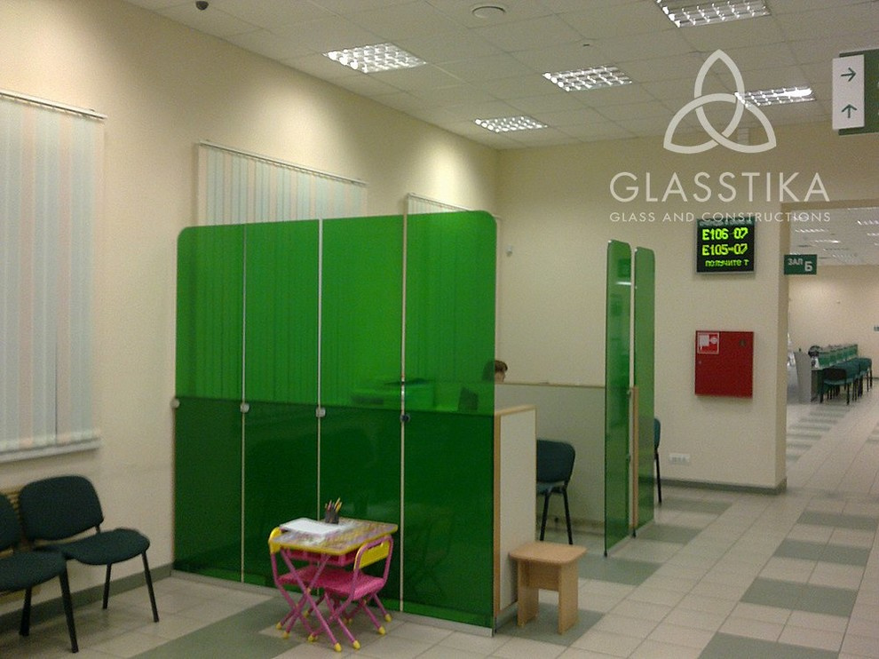 Обложка проекта: СТЕКЛЯННЫЕ ПЕРЕГОРОДКИ